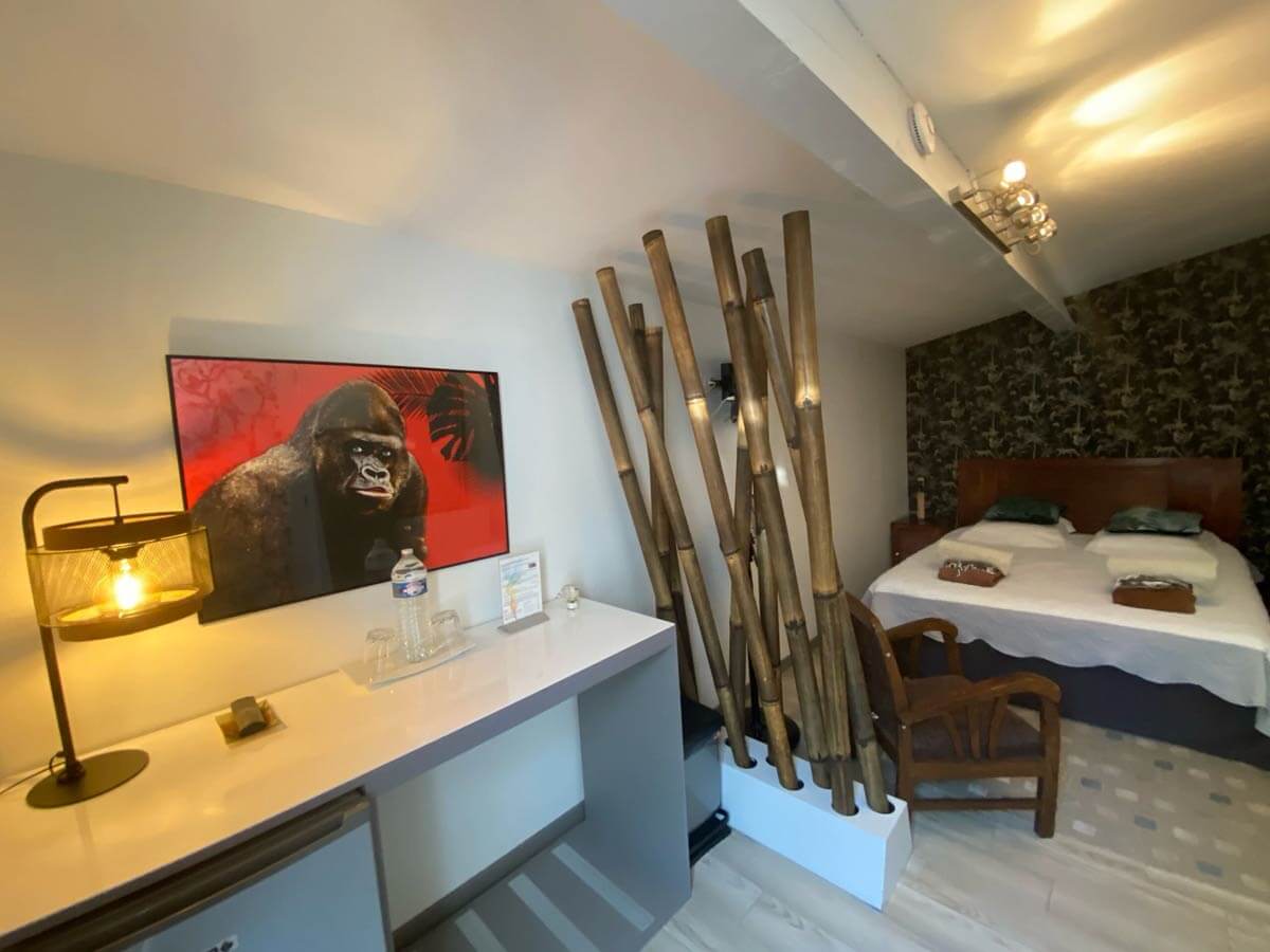 chambres hotes gay hommes uchaud montpellier nimes gianni