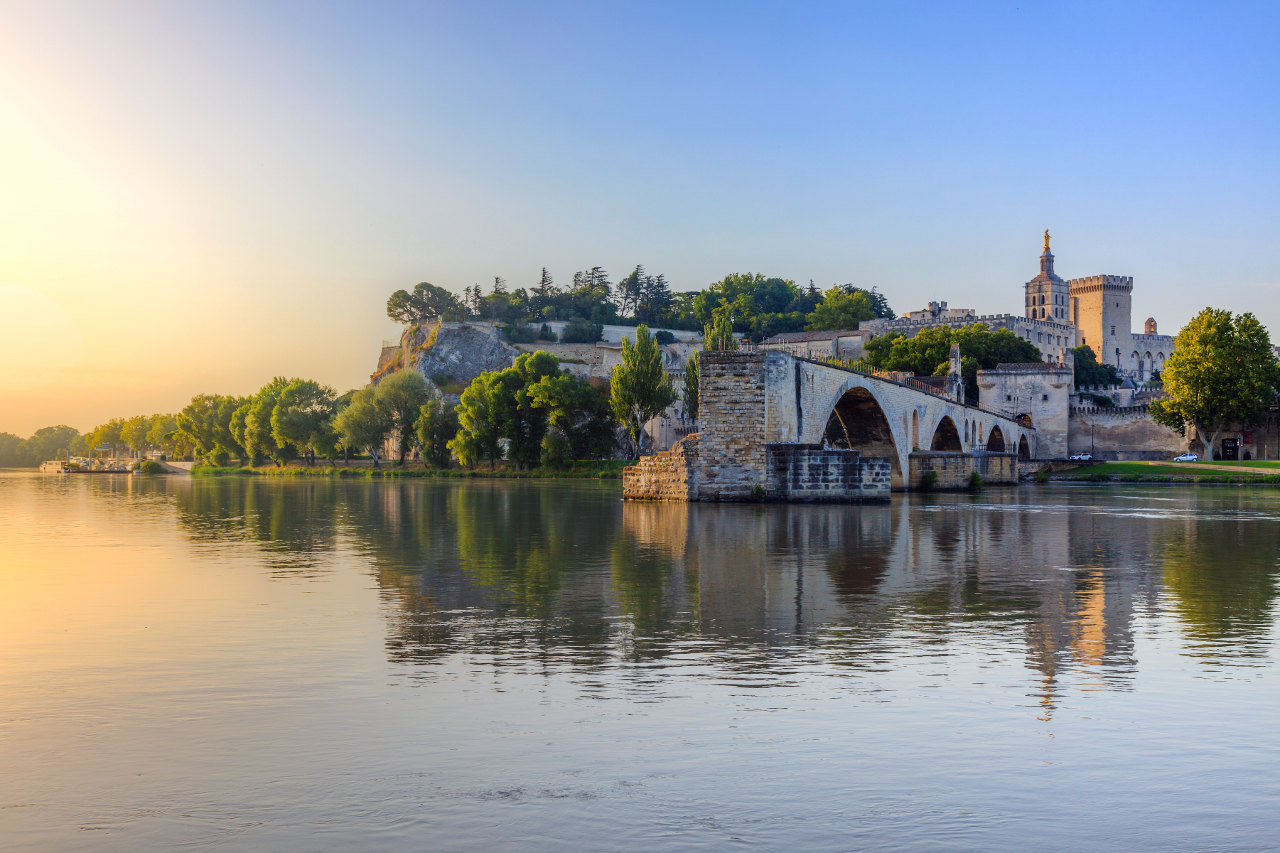 avignon gay guest houses