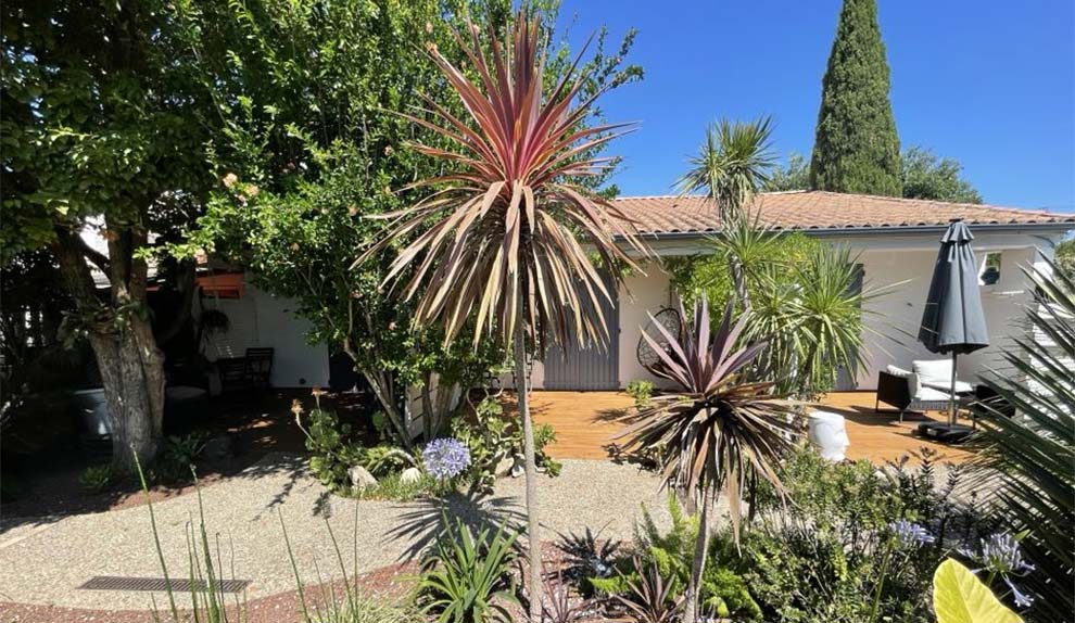 exterieur gay hotes piscine 34