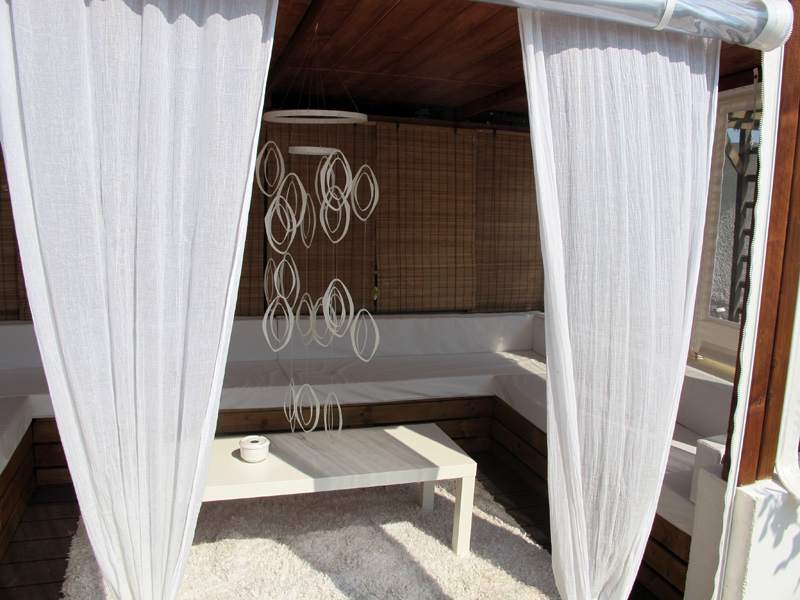piscine uchaud chambres hote gay massage