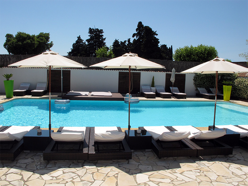 piscine uchaud chambres hote gay montpellier