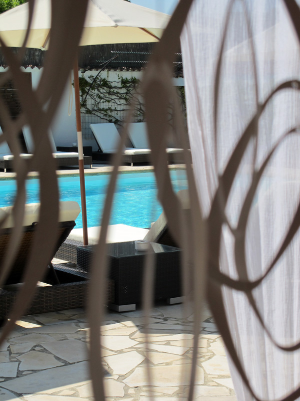 piscine uchaud chambres hote gay vacances en couple
