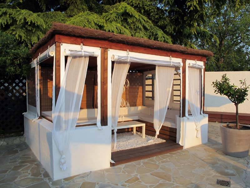 piscine uchaud chambres hote gay29