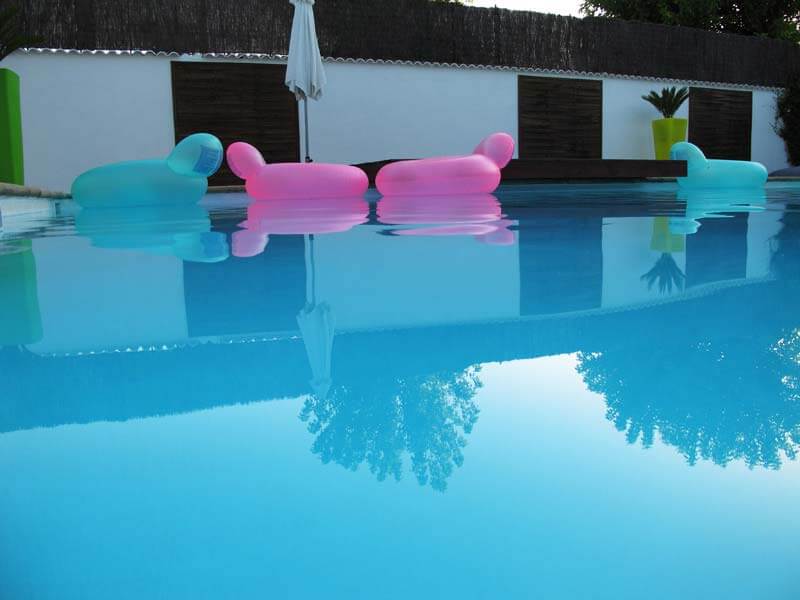 piscine uchaud chambres hote gay31