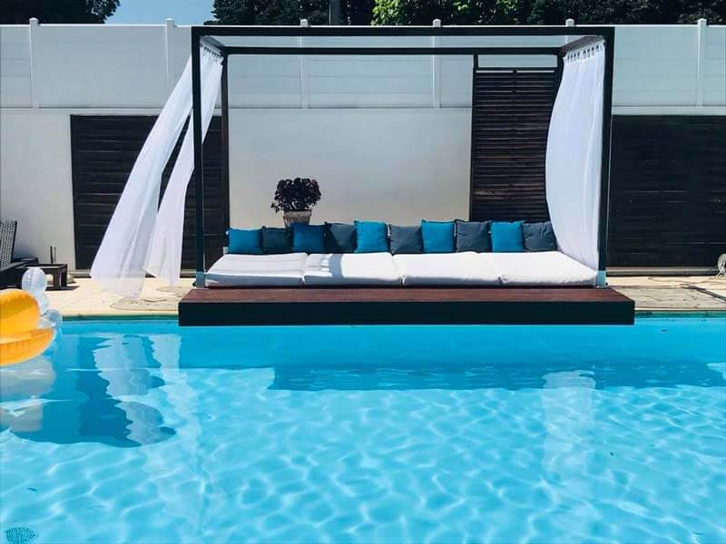 piscine uchaud chambres hote gay6