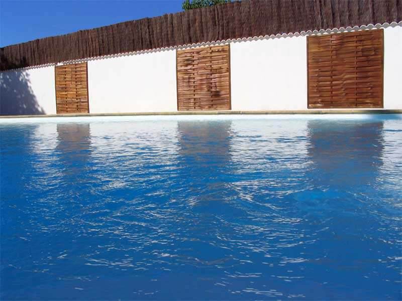 piscine uchaud chambres hote gay60
